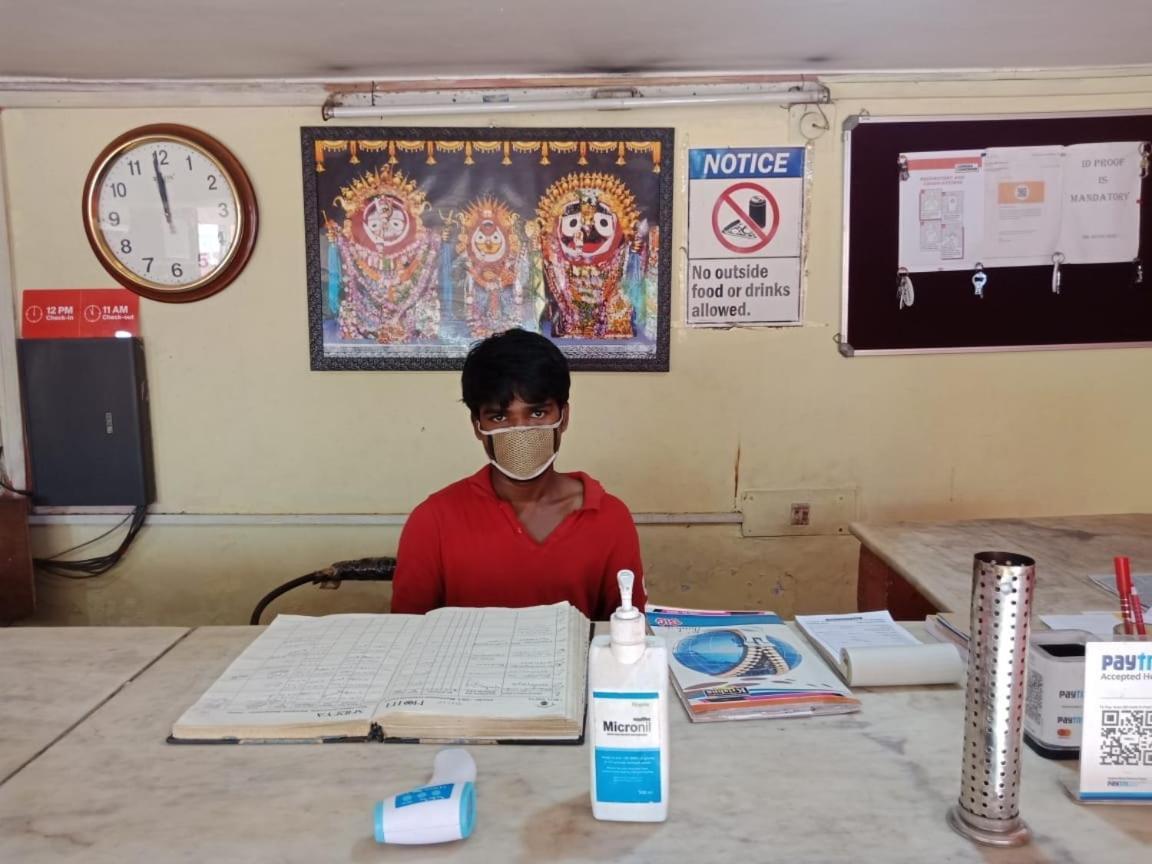 Hotel Shreya Bhubaneswar Bagian luar foto