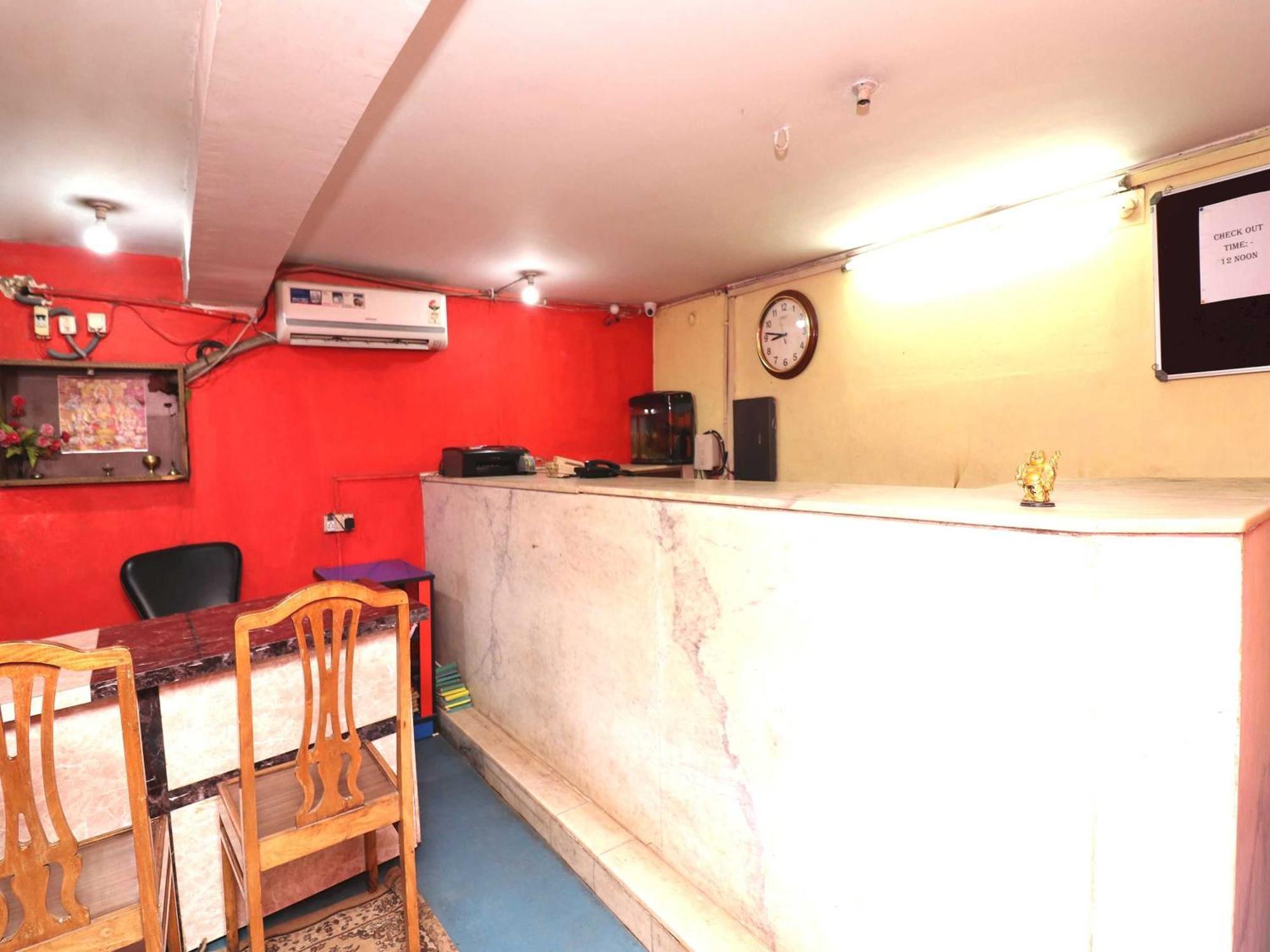 Hotel Shreya Bhubaneswar Bagian luar foto